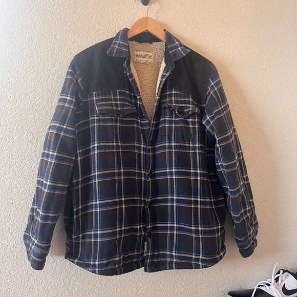 Field & Stream Other - Field & Stream Men's Navy Plaid Sherpa Jacket